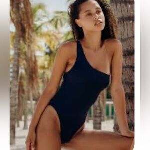 NWT Andie Swim The Nantucket UPF 50 Black One-Shoulder Swimsuit Womens Size XS